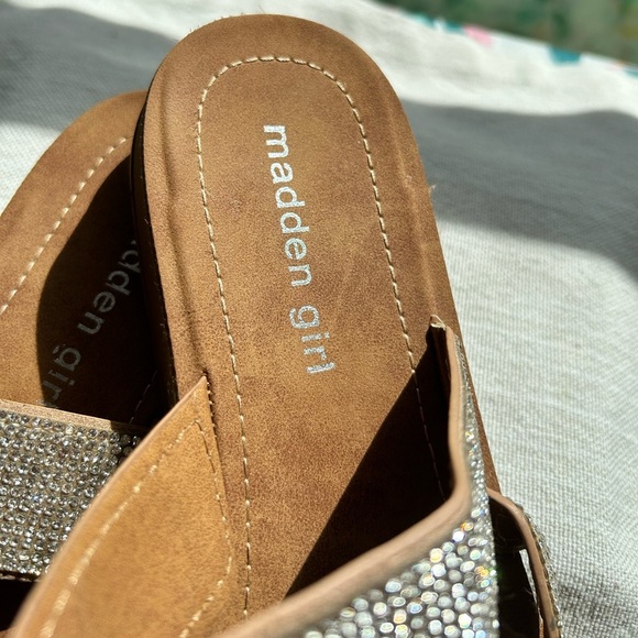 Madden Girl - Adult Brown Sandals with Silver Accents-size 8 - Picture 2 of 4